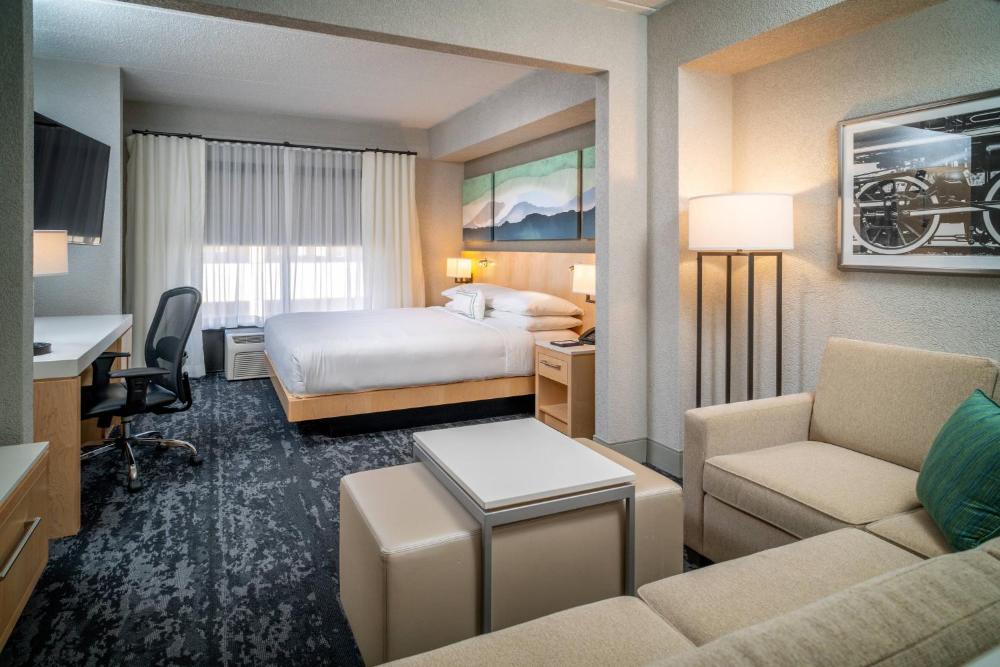 Guest room, 1 King, Sofa bed interior